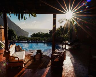 Ladera Resort Adults Only - סופרייר - בריכה