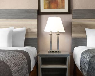 Travelodge by Wyndham Banning CA Near Casino/Outlet Mall - Banning - Camera da letto
