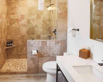 The Marlo - Solvang - Banyo