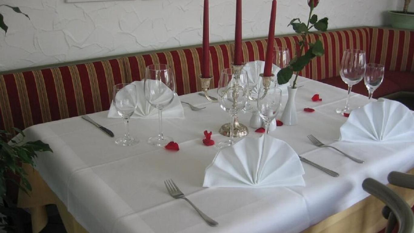 Hotel Apartments Restaurant Cala Luna