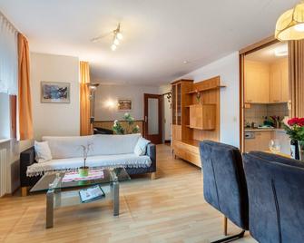 Haus Anita - Menzenschwand - Wohnzimmer