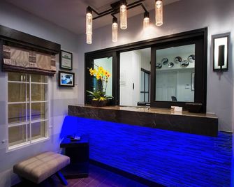 Regency Inn in Los Angeles - Los Angeles - Front desk