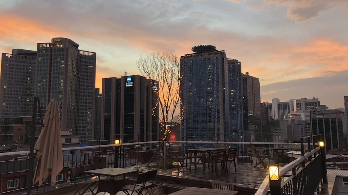 ميوندونغ آرمونستاي جيستهاوس