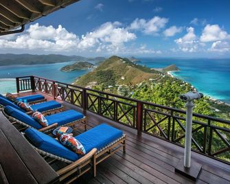 Tingalayo is a private villa for 12 with 270 degree breathtaking views. - West End - Balcon