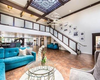 Winners Circle Resort - Solana Beach - Lobby