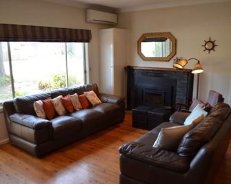 Casa Husky - هوسكيسون - غرفة معيشة