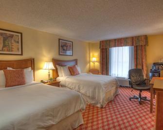 MCM Elegante Hotel & Suites Dallas - Dallas - Sovrum