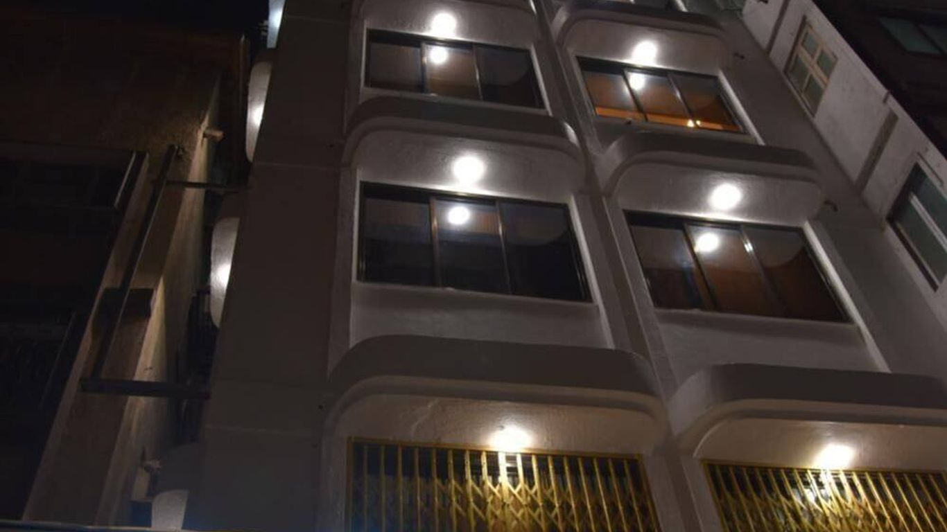 Hotel Flora Fountain