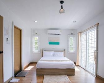DeliZia de Villa ,Private Villa at Downtown Satun Province Thailand - Satun - Bedroom