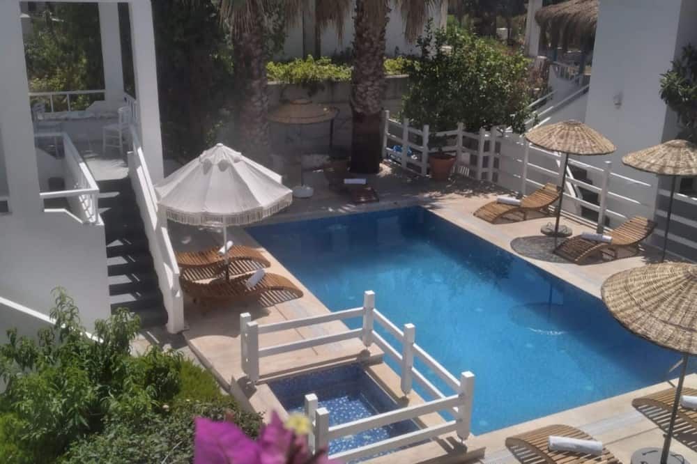 Misket Hotel Bodrum - גומושלוק - בריכה