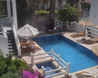 Misket Hotel Bodrum - Gümüşlük - Bể bơi
