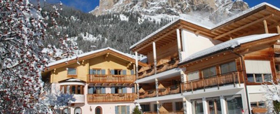 Residence Angelika - Corvara in Badia - בניין