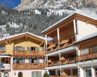 Residence Angelika - Corvara in Badia - Building