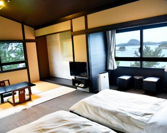 Hotel Shosenkaku Romankan - Kamiamakusa - Bedroom