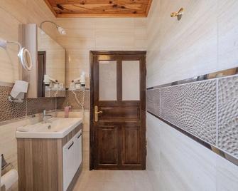 Assos Kadirga Hotel - Behram