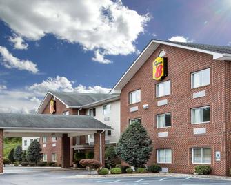 Quality Inn - Huntington - Building