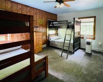 Hidden River Lodge at Hawk Mountain - Orwigsburg