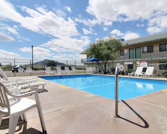 Motel 6 Tucumcari - Tucumcari - Pool