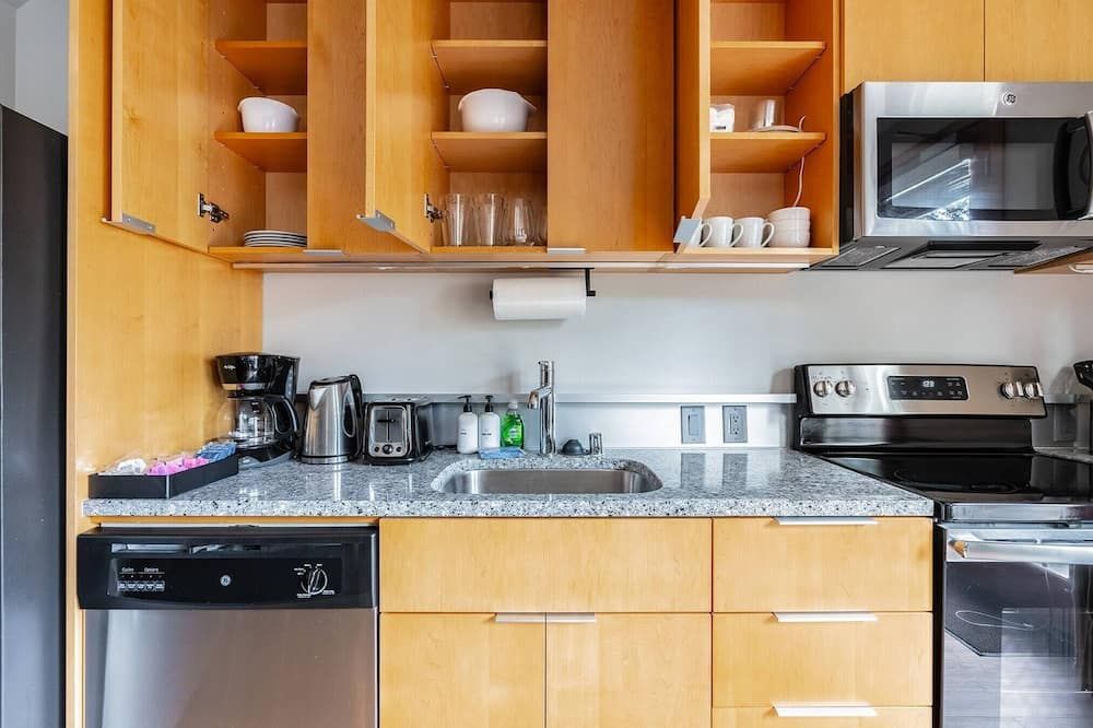 1br | Modern, Chic, Ac | Bellevue | Sophari D - בלביו - מטבח