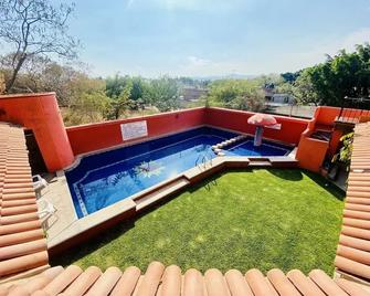 Hotel Sta Cruz Oaxtepec - Oaxtepec - Басейн