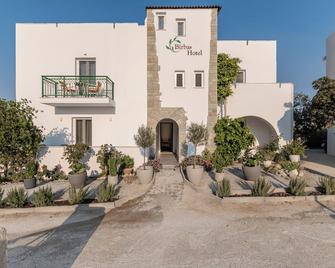 Birbas Hotel - Agia Anna - Edificio