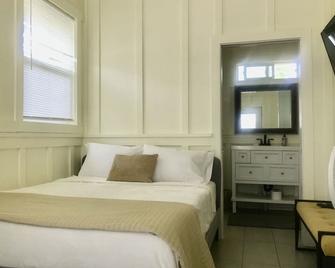 Beautiful North Shore Studio located steps away from the beach! - Laie - Phòng ngủ