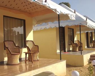 Nature Resort - Púshkar - Patio