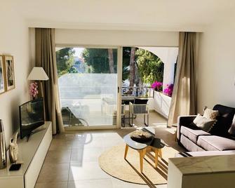 Miraflores Luxury Studio Suite - La Cala de Mijas - Living room