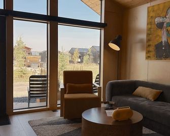 Yellowstone Peaks Hotel - Island Park - Huiskamer