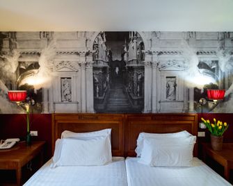 Antico Hotel Vicenza - ויצ'נזה - חדר שינה