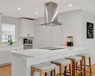 Waterfront Hot Tub & Firepit | Kayaks provided! - Hernando Beach - Cocina