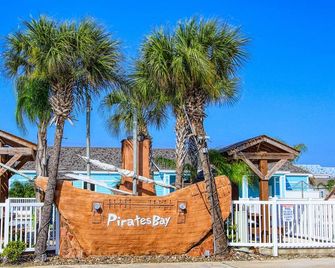 Happiness Comes In Waves by Silver Sands Vacation Rentals - Port Aransas