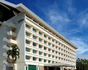 Radisson Hotel Brunei Darussalam - Μπαντάρ Σερί Μπεγκαβάν - Κτίριο