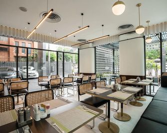 Hotel Amber Sukhumvit 85 - Băng Cốc - Nhà hàng
