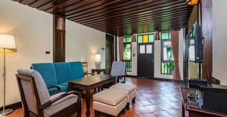 Botany Beach Resort - Pattaya - Oturma odası