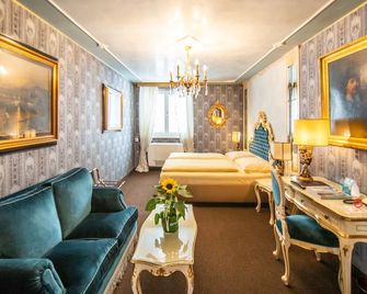 Hotel Palais Porcia - Klagenfurt - Bedroom