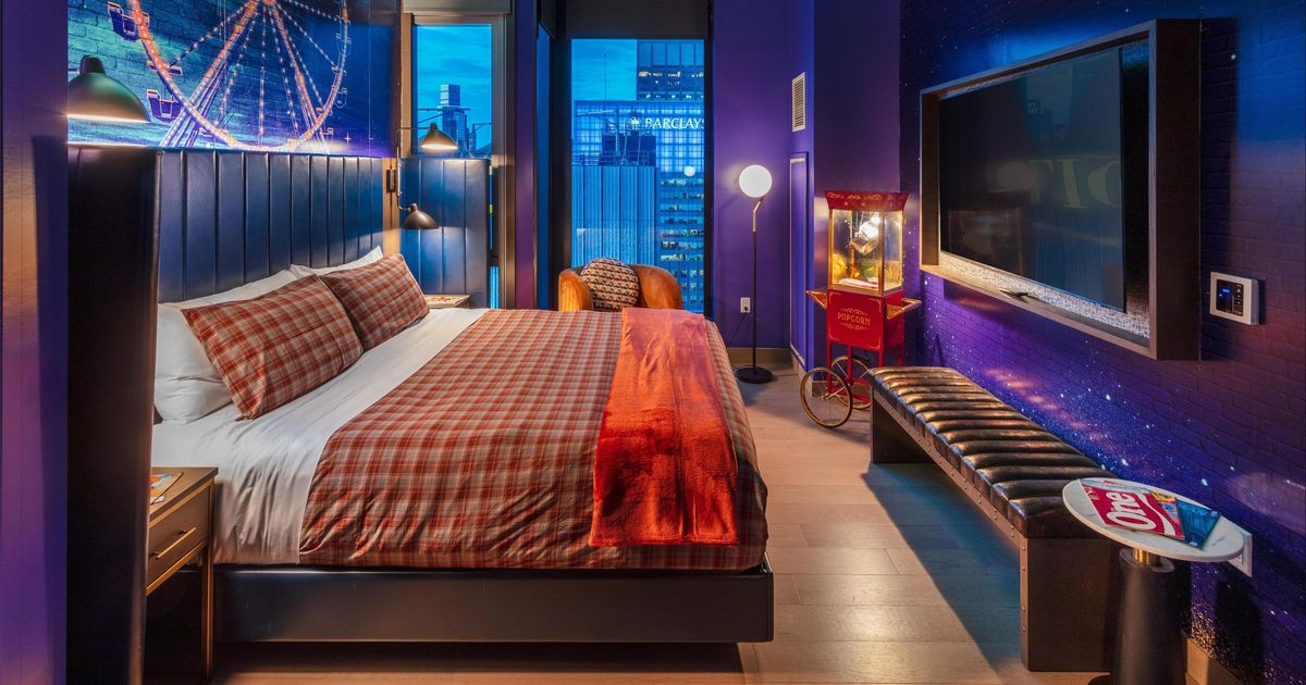 Square. Skip Tempo by Hilton Times Square from $148. New York Hotel Deals & Reviews ...