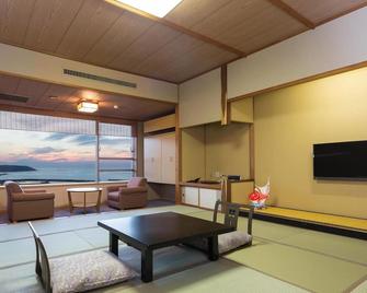 Hotel Areaone Banjinmisaki - Kashiwazaki - Wohnzimmer