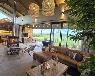 Buff & Fellow Eco Cabins - George - Lobby