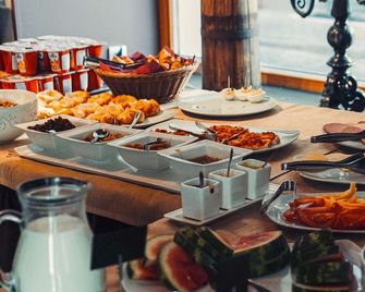 Hotel Justus - Riika - Buffet