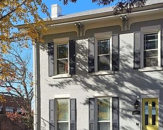 Walkable Downtown Getaway (Free Bikes To Use) - Columbus - Gebouw