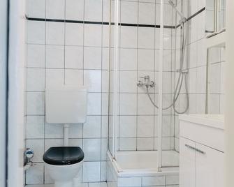 Apartment in Innenstadtnähe - Darmstadt - Bathroom