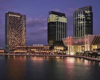 Four Seasons Hotel Abu Dhabi at Al Maryah Island - Abu Dabi - Edificio