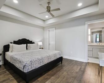 Quiet 1 Bedroom/1.5 Bath Condo in Bywater! - Νέα Ορλεάνη - Κρεβατοκάμαρα