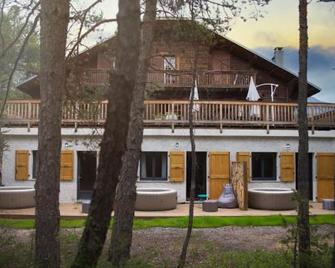 Le Passe Montagne - Uvernet-Fours - Budova