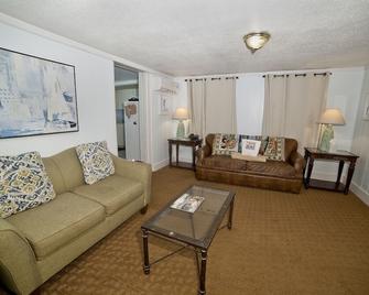 Georgianne Inn & Suites - Tybee Island - Wohnzimmer