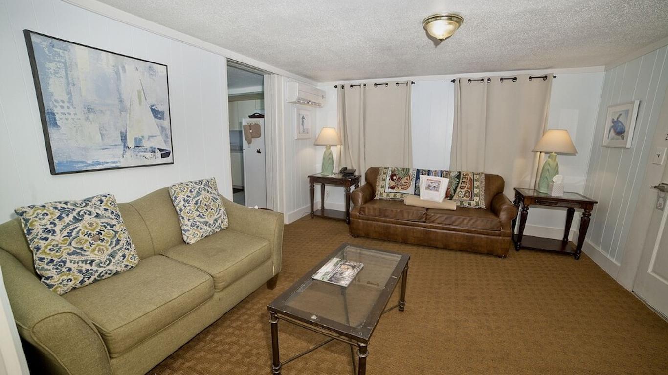 Georgianne Inn & Suites