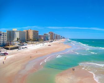 Daytona Shores Inn and Suites - Daytona Beach - Strand