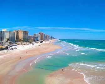 Daytona Shores Inn and Suites - דייטונה ביץ' - חוף