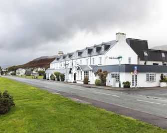 Kings Arms Hotel - A Bespoke Hotel - Isle of Skye - Building